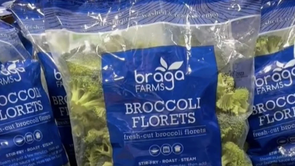 Retiran algunas bolsas de brócoli de supermercados en Estados Unidos por contaminación con bacteria