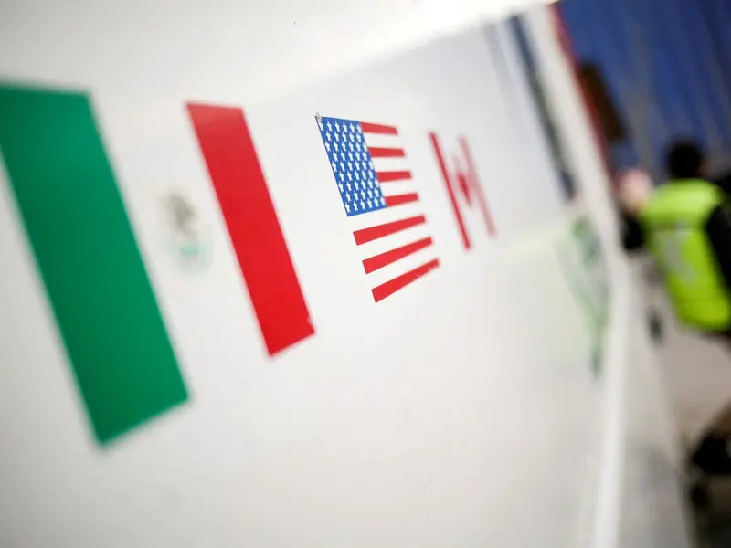 Casa Blanca niega reportes de aplazar los aranceles a México y Canadá
