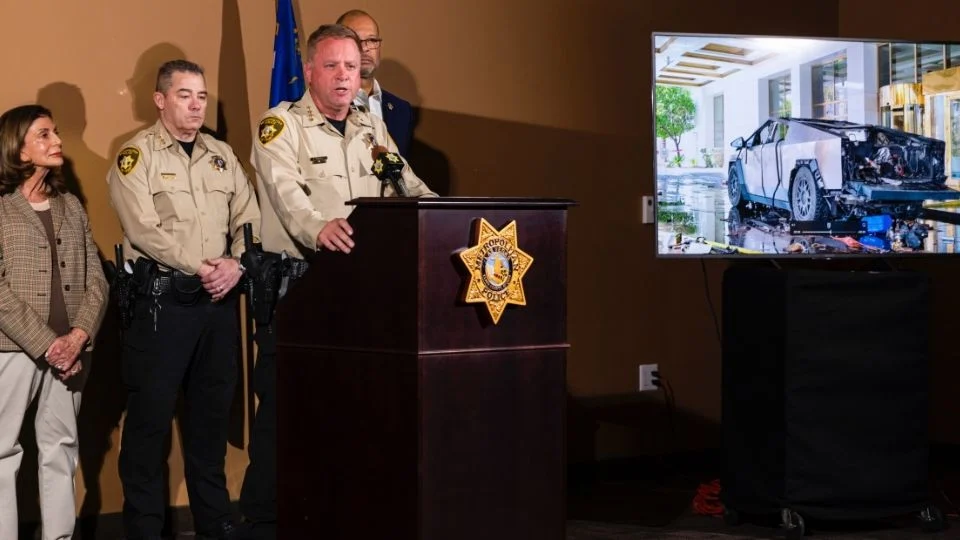 Caso de la explosión del Cybertruck en Las Vegas revela cómo los vehículos recopilan datos de sus conductores