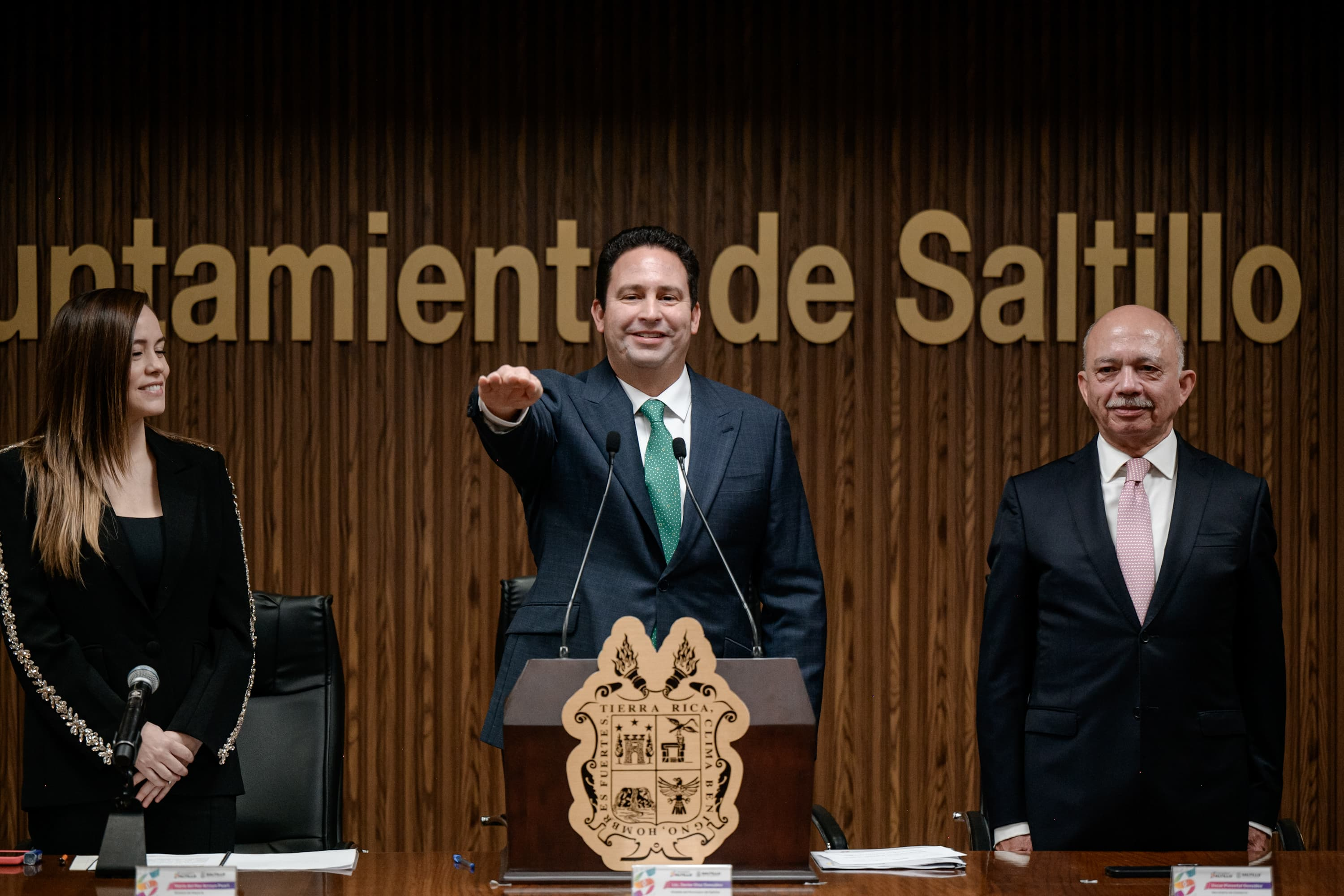 Rinde protesta Javier Díaz González como alcalde de Saltillo