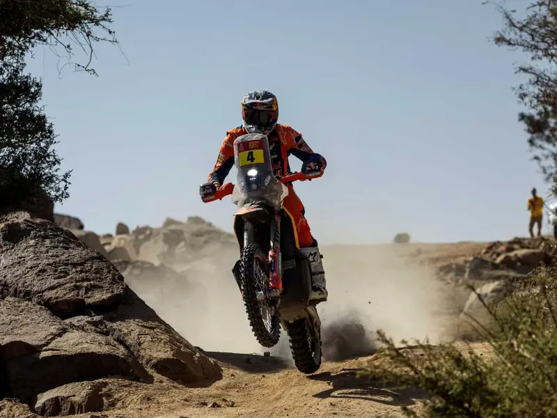 Sanders gana la etapa 4 del Dakar 2025 por juego estratégico de sus rivales