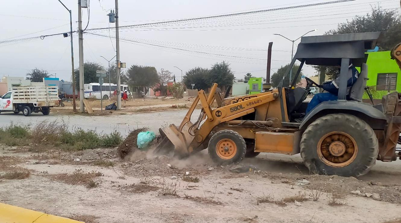 Emprende Ramos Arizpe limpieza y descacharrización urbana