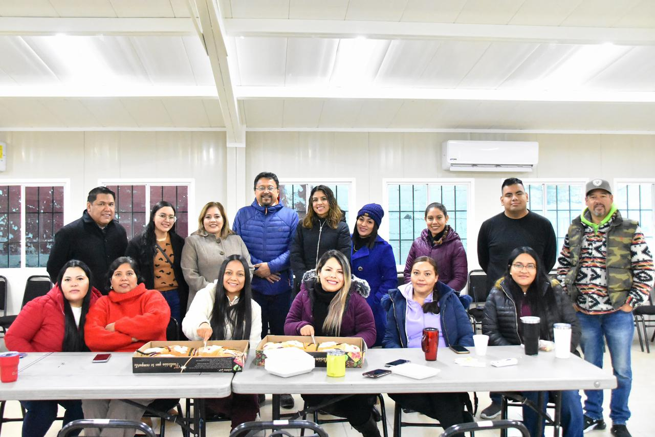 Instruye Víctor Leija coordinación y unidad con directivos de escuelas