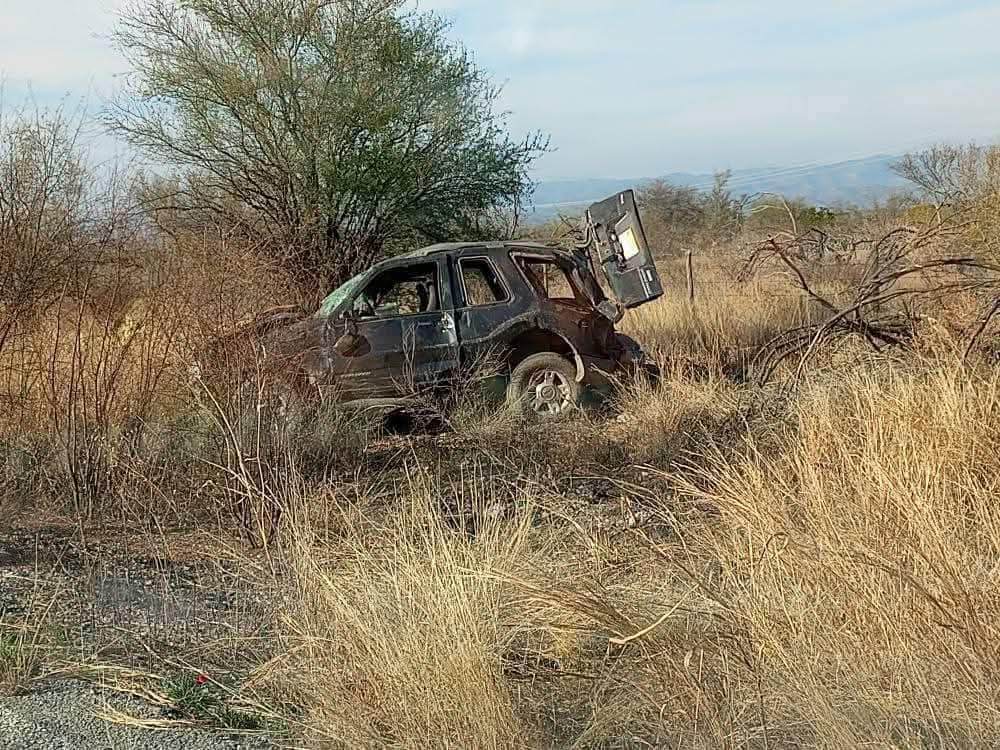 Muere hombre tras volcadura