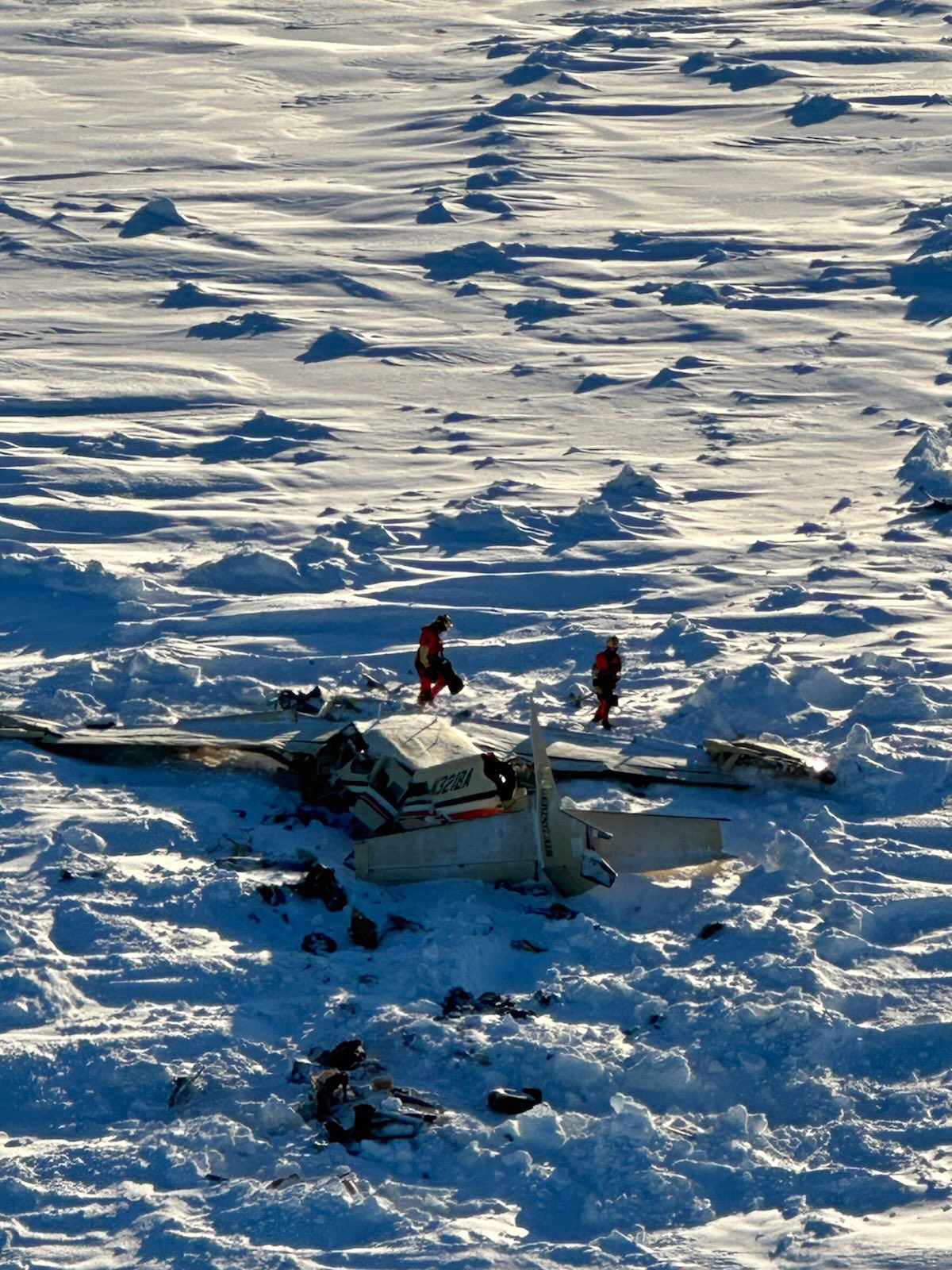 Localizan avión que desapareció en Alaska; reportan tres muertos