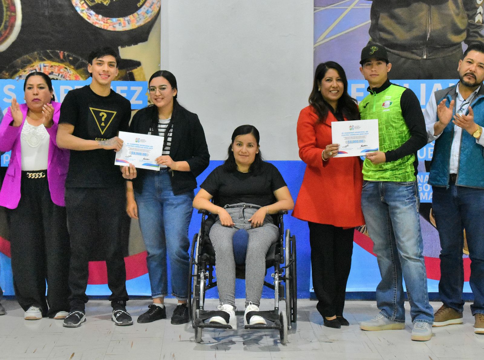 Reconocen a jóvenes deportistas de Ciénegas