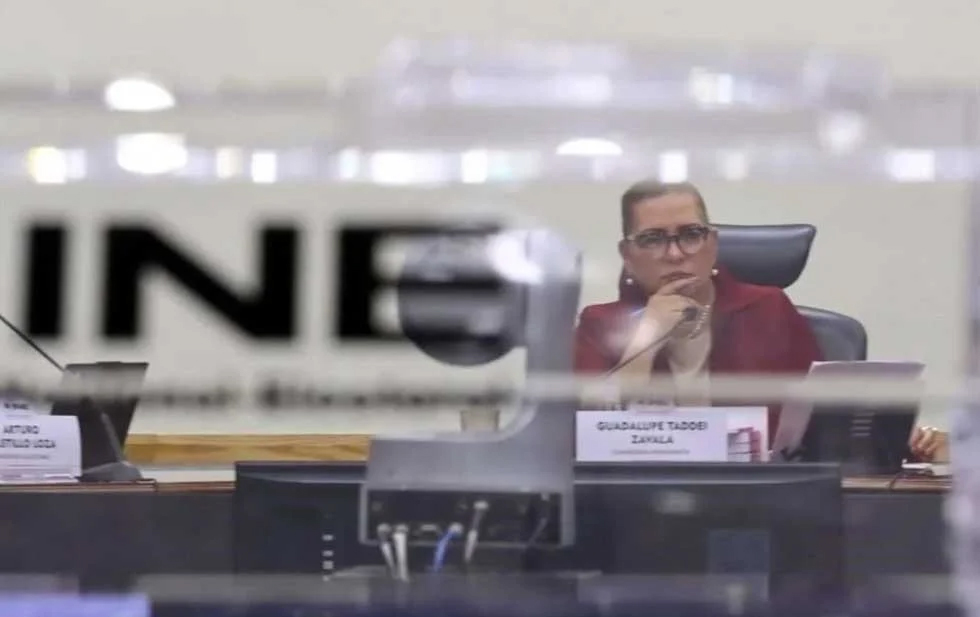 Entrampan INE y Senado lista de candidatos judiciales