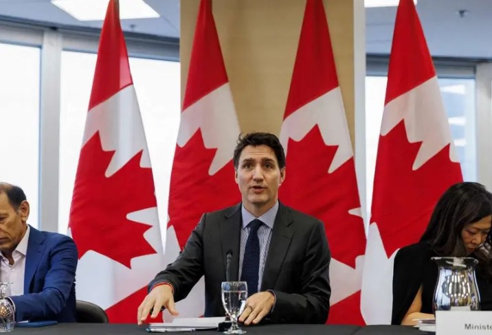 Trump ya notificó a Canadá que le impondrá los aranceles; se aplicarán este martes