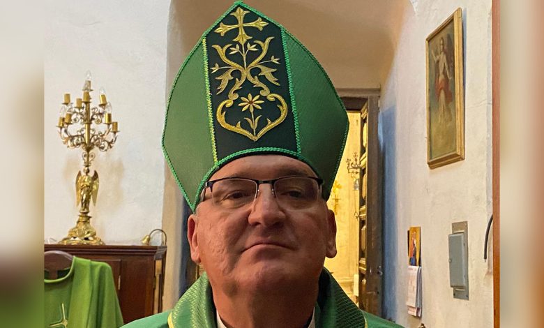 ‘Unamos oraciones por salud del Papa’