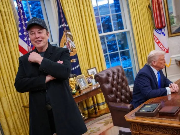 Trump otorga mayor poder a Musk y ordena recortes de gastos en la Administración