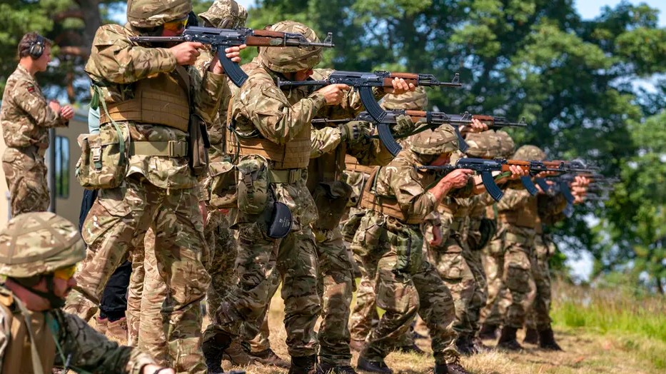 ¿Ucrania vende armas a cárteles mexicanos? Canciller responde a acusación