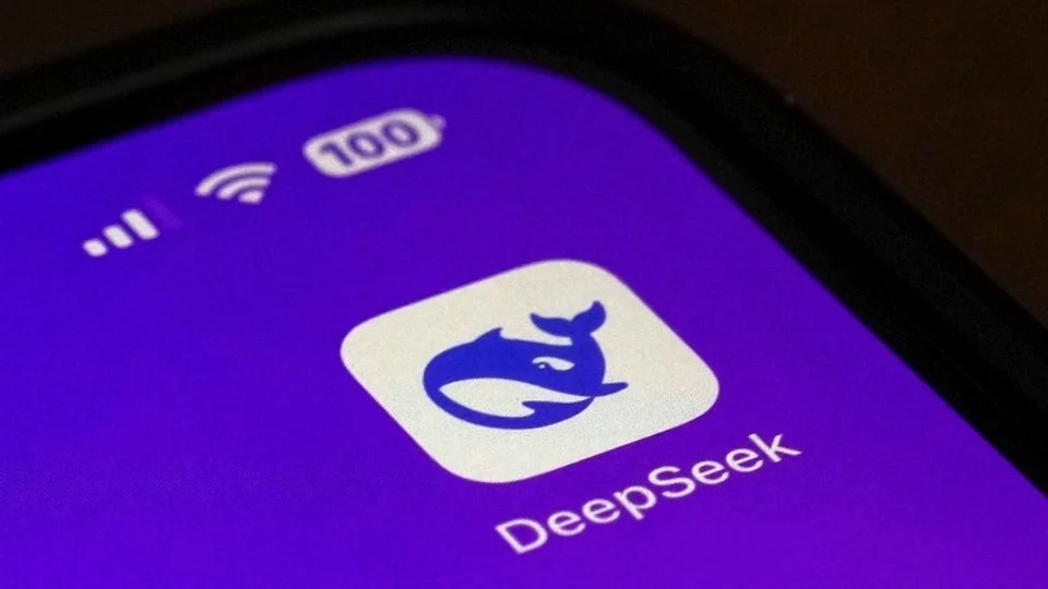 Australia prohíbe el uso de la aplicación DeepSeek en dispositivos del gobierno: «Es un riesgo inaceptable»
