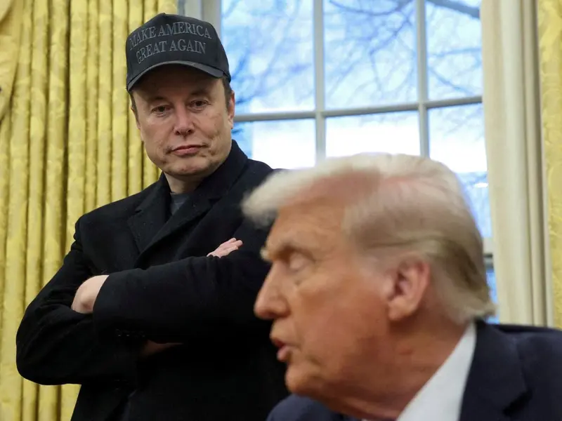 Trump quiere que Musk sea «más agresivo» en los recortes del gobierno de EU