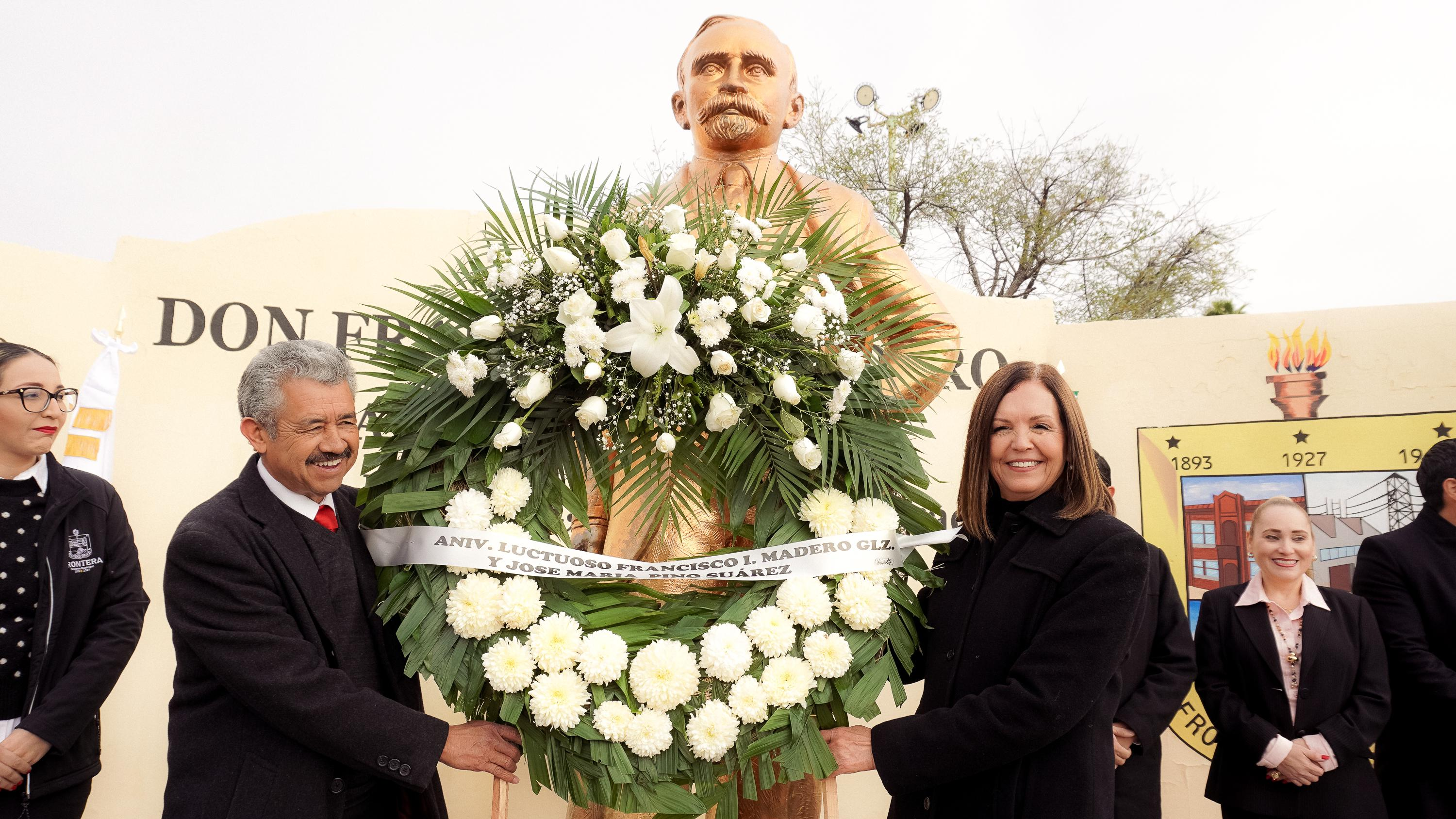 Sari Pérez encabeza homenaje a Francisco I. Madero en Frontera