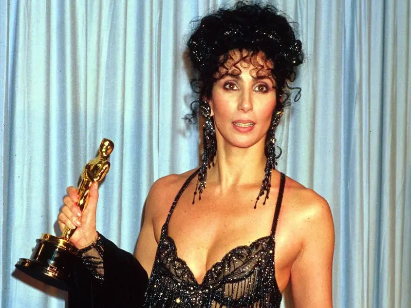 El día que la cantante Cher ganó un Premio Oscar como ‘Mejor Actriz’