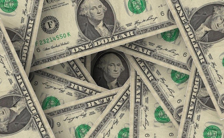 Hasta la vista: 11 países dejarán de utilizar al dólar como moneda de referencia