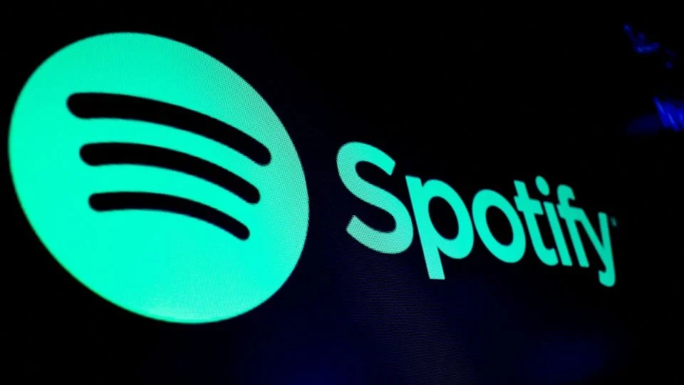 Kremlin multa con 100 mil dólares a Spotify por negarse a recopilar datos de los ciudadanos rusos