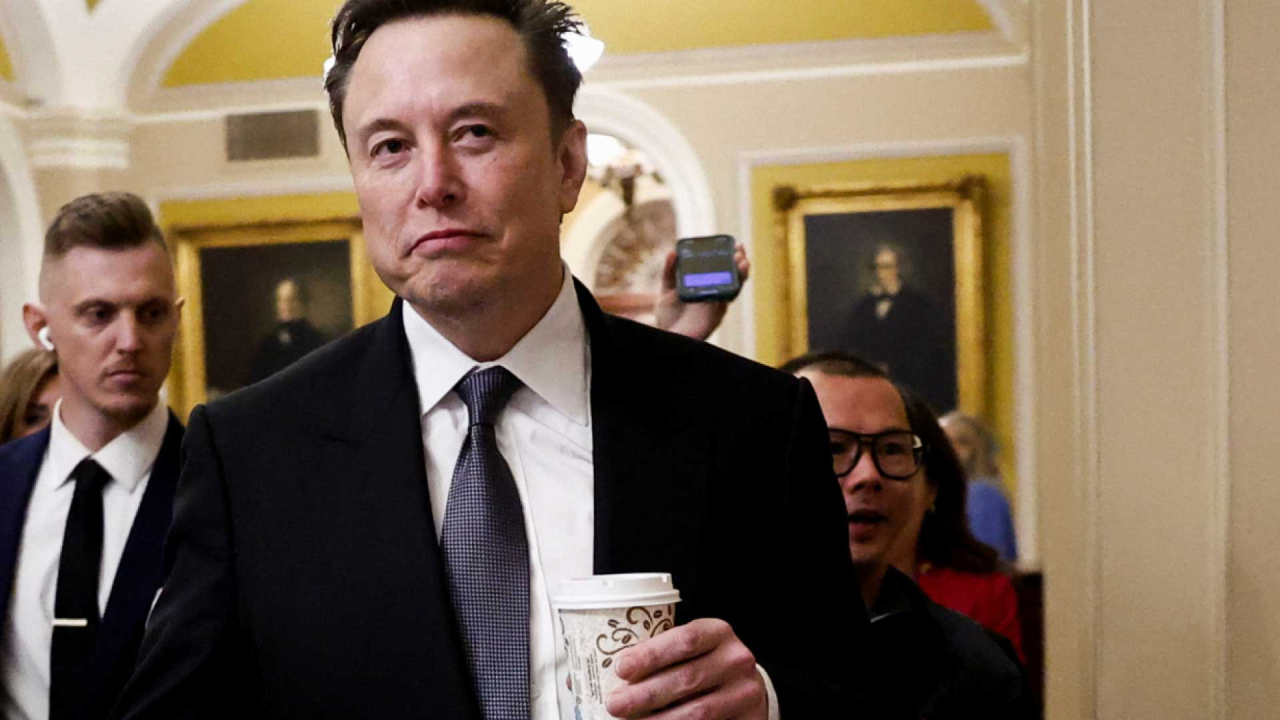 Juez bloquea temporalmente el acceso al sistema de pagos de EU al departamento de eficiencia de Musk