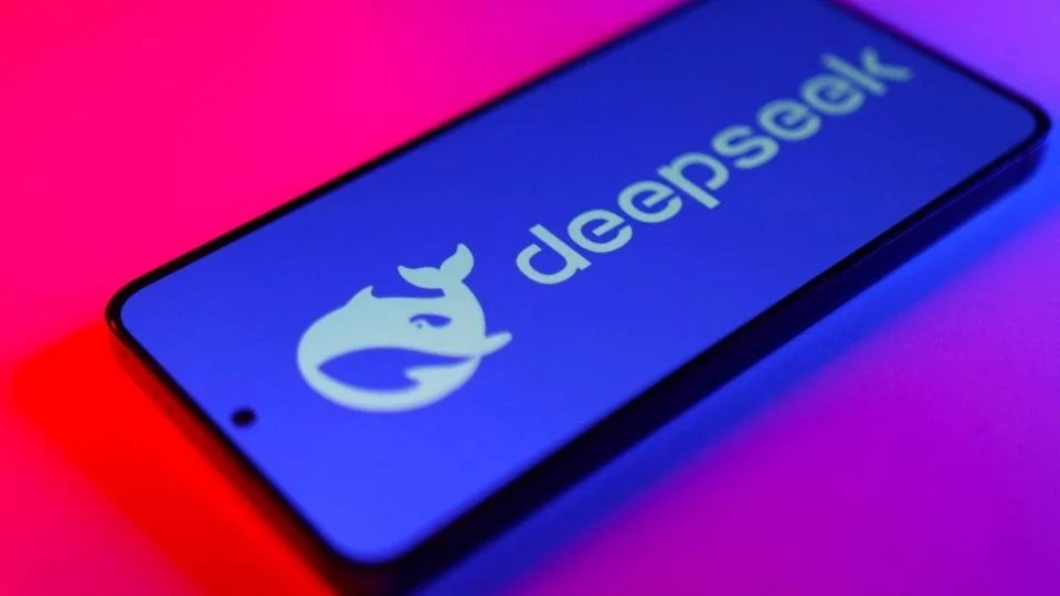 China incorpora a DeepSeek en sus operaciones gubernamentales para mejorar su eficiencia