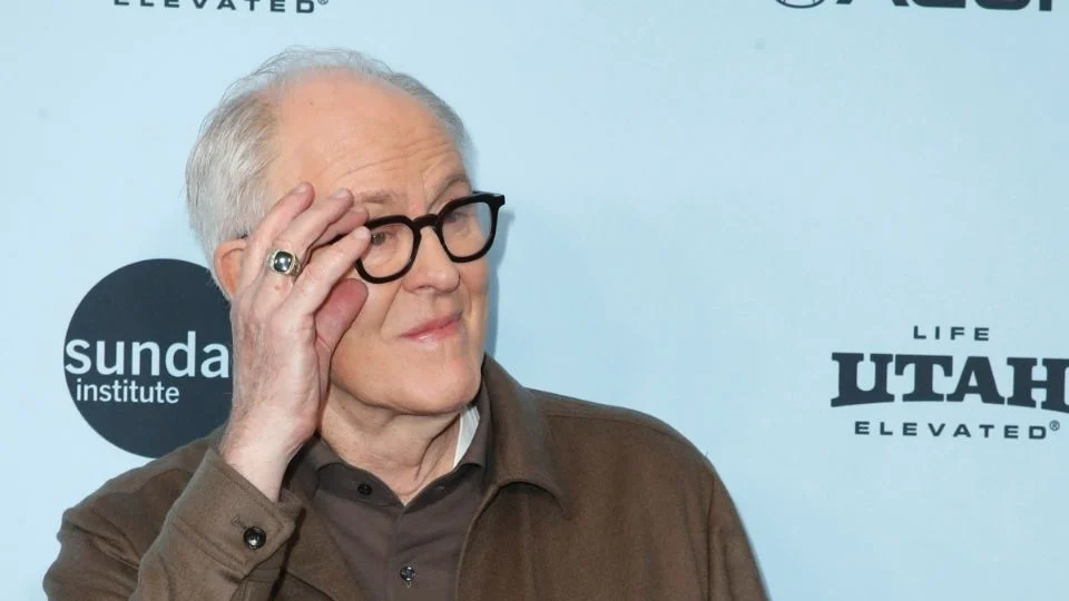 John Lithgow negocia interpretar a Dumbledore en la nueva serie de Harry Potter de HBO, según Deadline