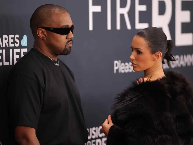 Kanye West y Bianca Censori terminan su relación tras polémica por desnudo en los Grammy