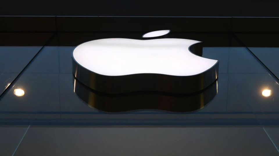 Apple incorporará inteligencia artificial y nuevas funciones a sus lentes Vision Pro en abril: Bloomberg