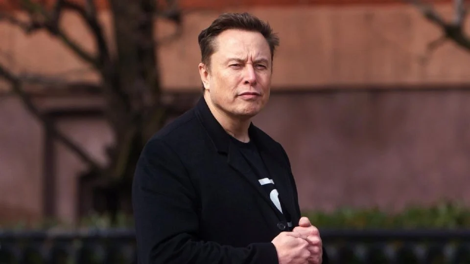 Musk lanza Grok-3, nuevo modelo de IA que Chatbot Arena posicionó por encima de ChatGPT, Gemini y DeepSeek
