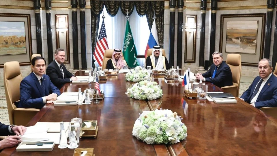 EU y Rusia acuerdan restablecer el funcionamiento normal de sus misiones diplomáticas