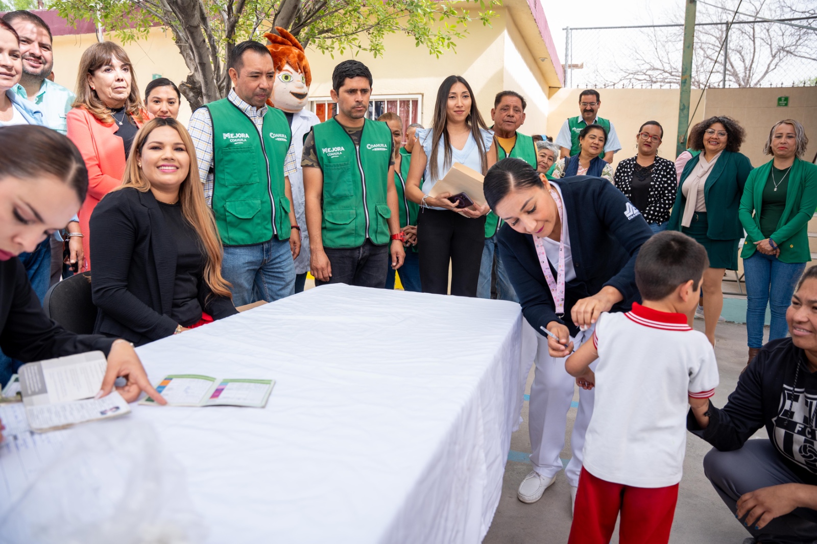Arranca ‘Vacúnate en tu Escuela’ en Castaños