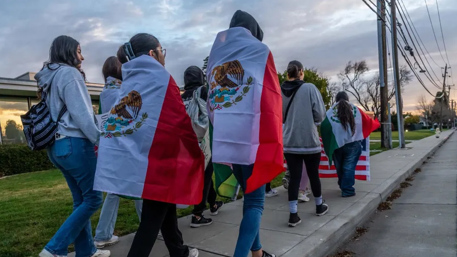 CCE ofrece más de 60 mil vacantes para mexicanos repatriados de EU