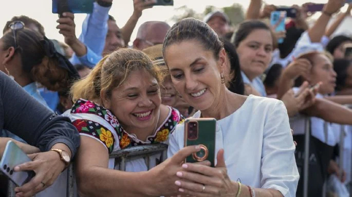 Dice Sheinbaum que hablará hoy sobre hackeo a su celular