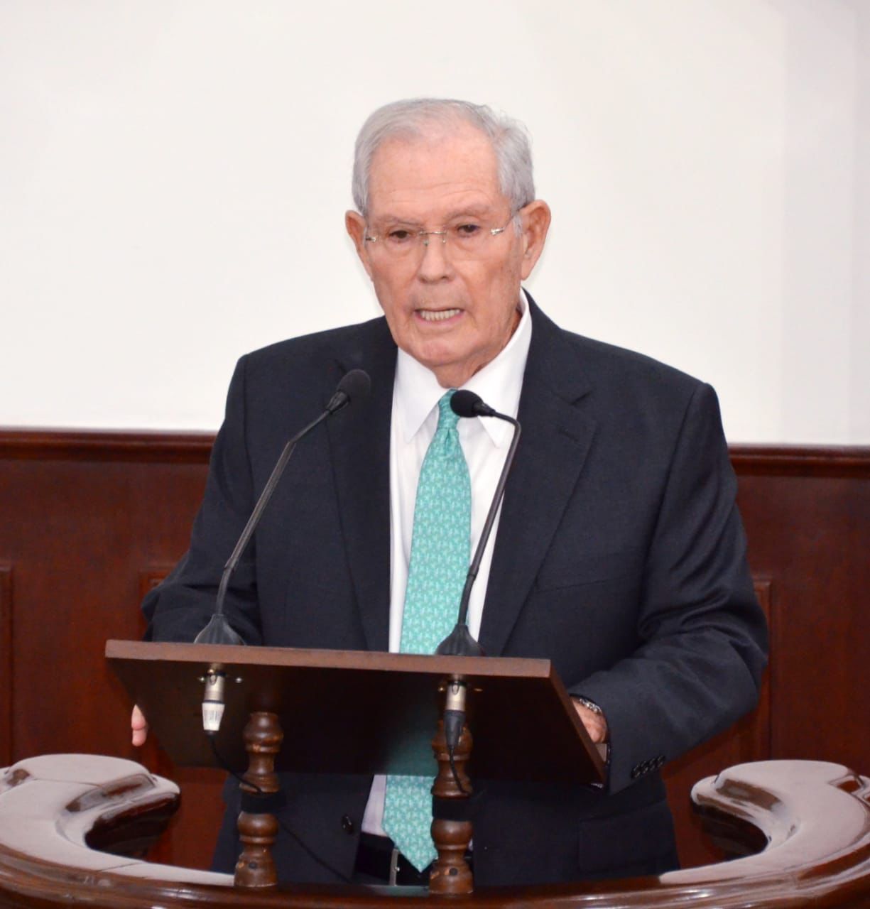 Exhorta Congreso a CFE mejorar servicio eléctrico