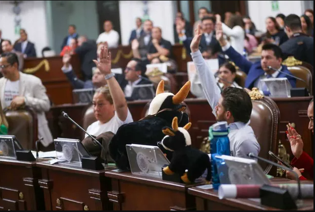 Congreso de CdMx avala corridas de toros sin violencia