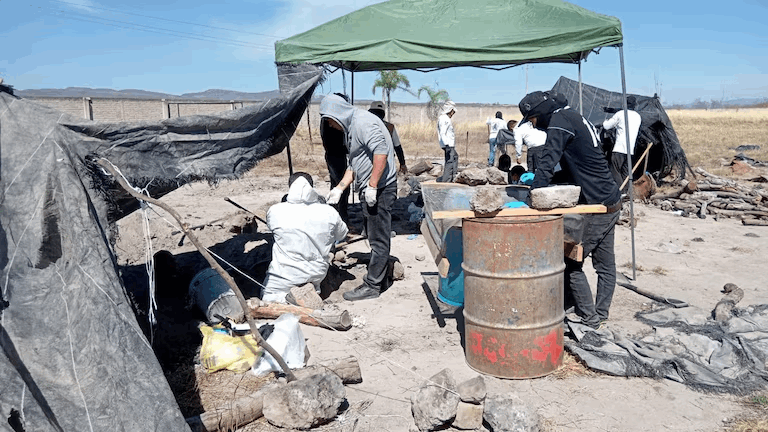 Encuentran crematorios clandestinos en Jalisco