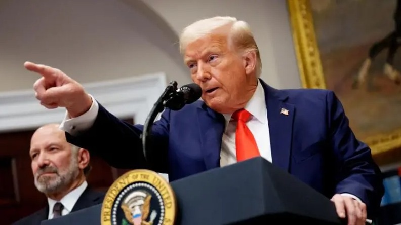 Hoy aplican aranceles a México y Canadá: Trump