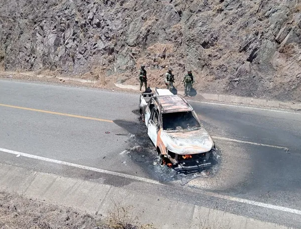 En Costa sur de Jalisco Reportan cinco narcobloqueos