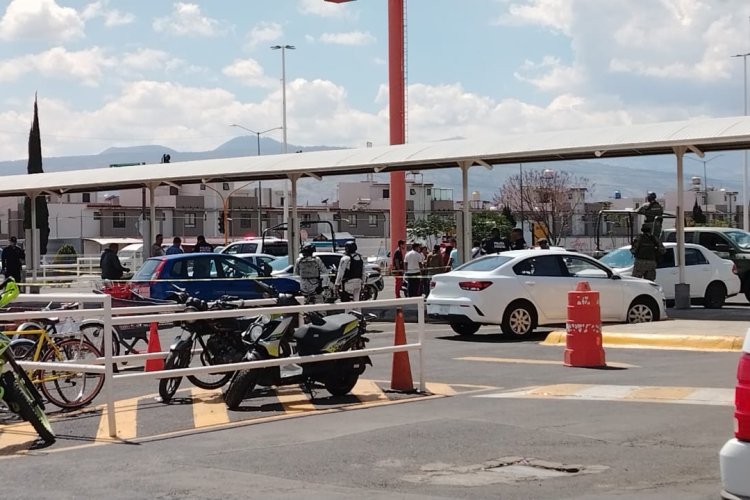 Encuentra guardia 9 mil pesos y los devuelve