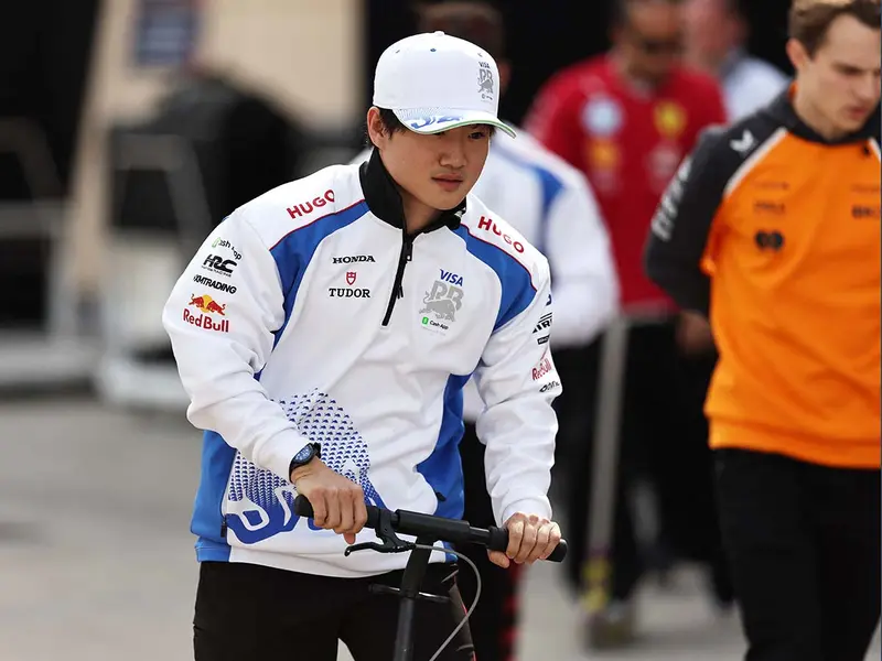 Red Bull le da plazo a Yuki Tsunoda
