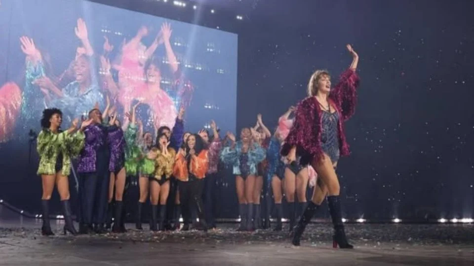 Hay dos detenidos en Nueva York por vender boletos robados de Taylor Swift; ganaron 600 mil dólares