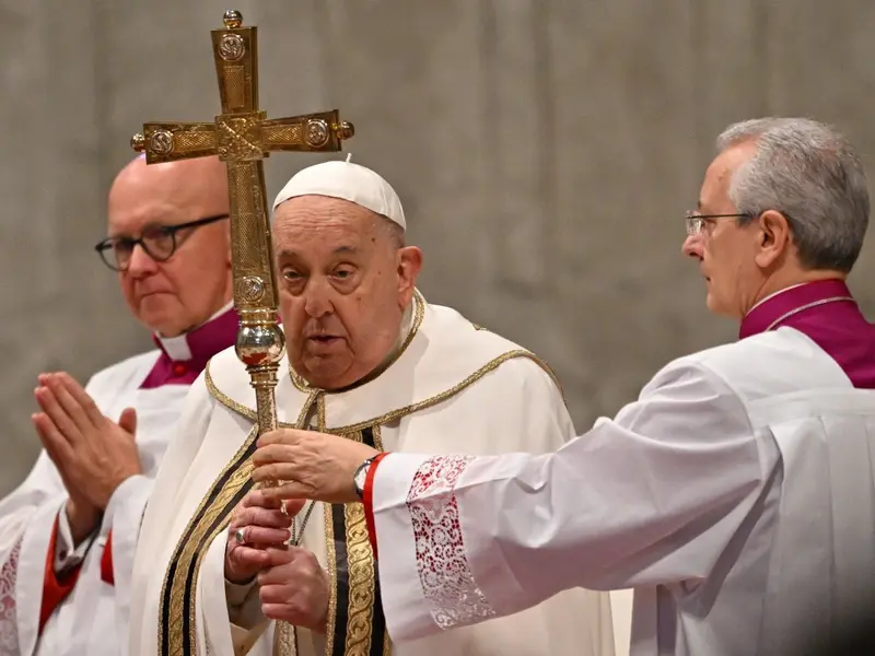 Papa Francisco está estable y sin crisis respiratoria: El Vaticano
