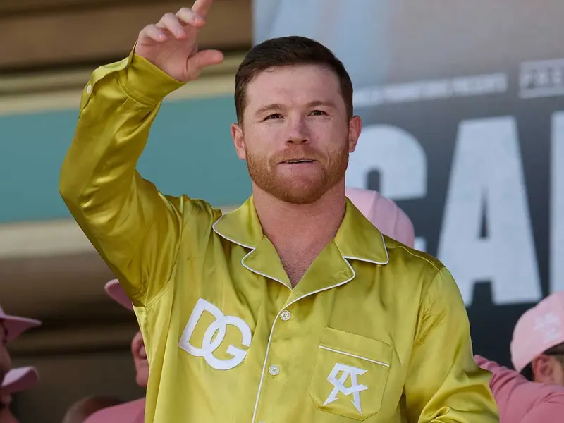 ‘Canelo’ alimenta los rumores