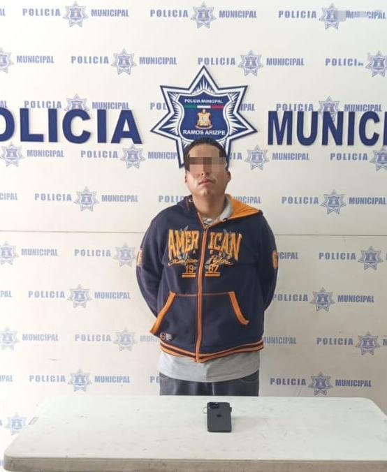 Detienen a presunto ladrón de celulares en la colonia Escorial
