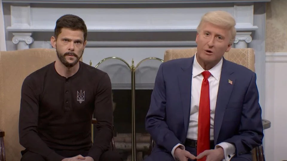 «Bienvenido a esta increíble trampa»: Saturday Night Live parodia la reunión entre Zelenski y Trump