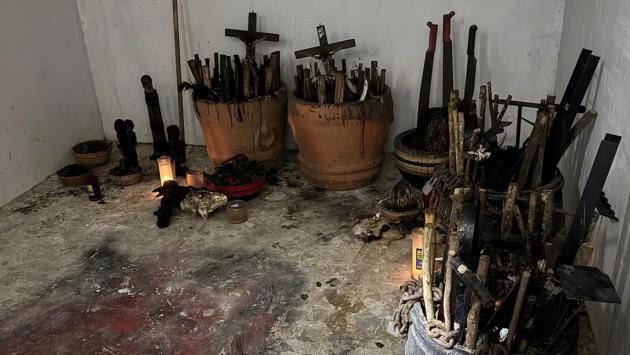 ¿Altar santero? Hallan cráneos humanos y sangre en casa de Dionicio Álvarez, ligado a Cuauhtémoc Blanco