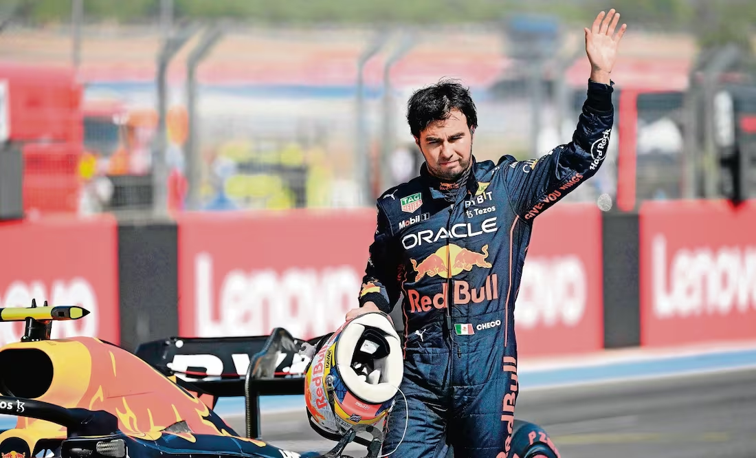 Checo Pérez no era el problema, aseguran aficionados de Red Bull tras mal debut de Liam Lawson
