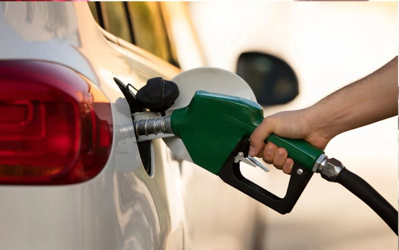 Ocho de cada 10 gasolineras cumplen pacto voluntario y venden la gasolina a menos de 24 pesos