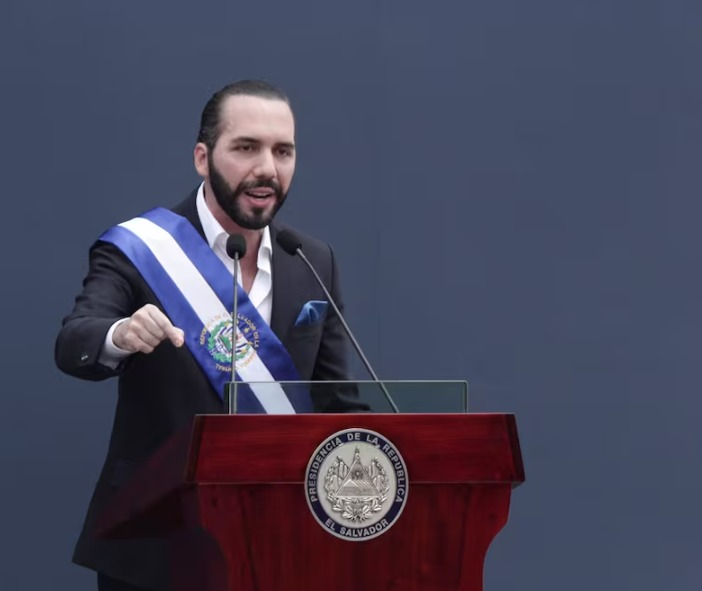 Bukele cuestiona estrategia de seguridad de México