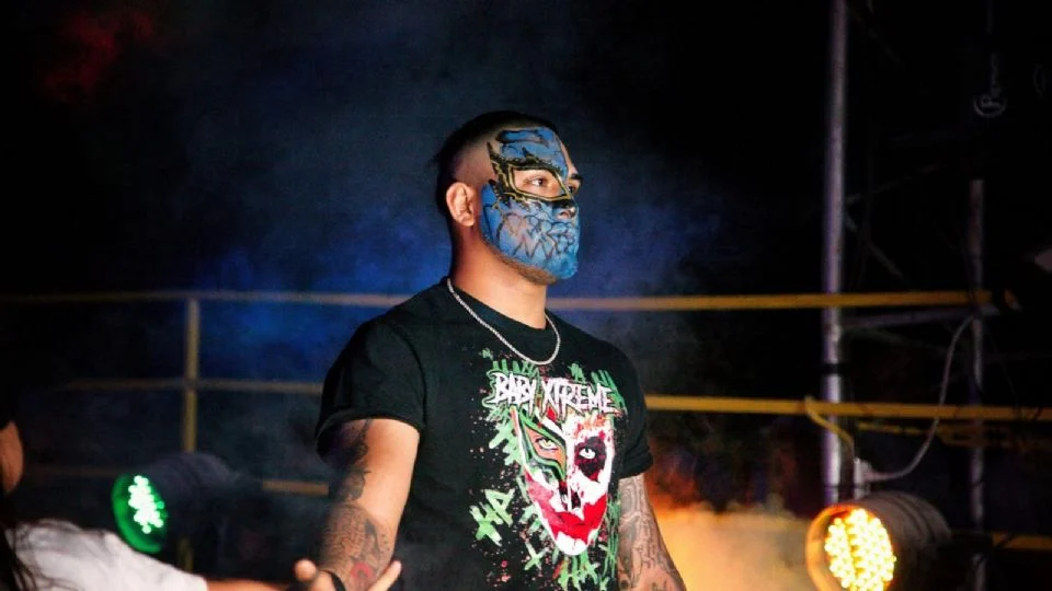 Luchador sufre impactante lesión durante una función en Monterrey; sus compañeros organizan rifa para pagar su operación