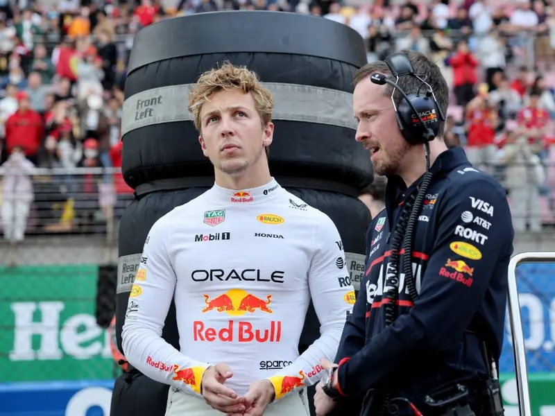 Lawson podría estar fuera de Red Bull en Japón