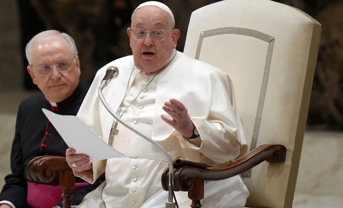 Papa Francisco sufre dos episodios de insuficiencia respiratoria aguda; reanudan ventilación mecánica